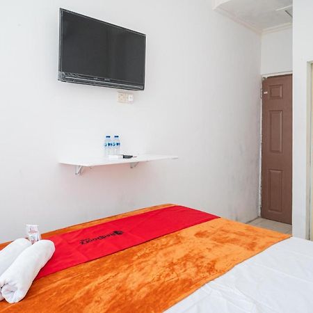 RedDoorz @ Aralia Harapan Indah Hotell Pulokendal Eksteriør bilde